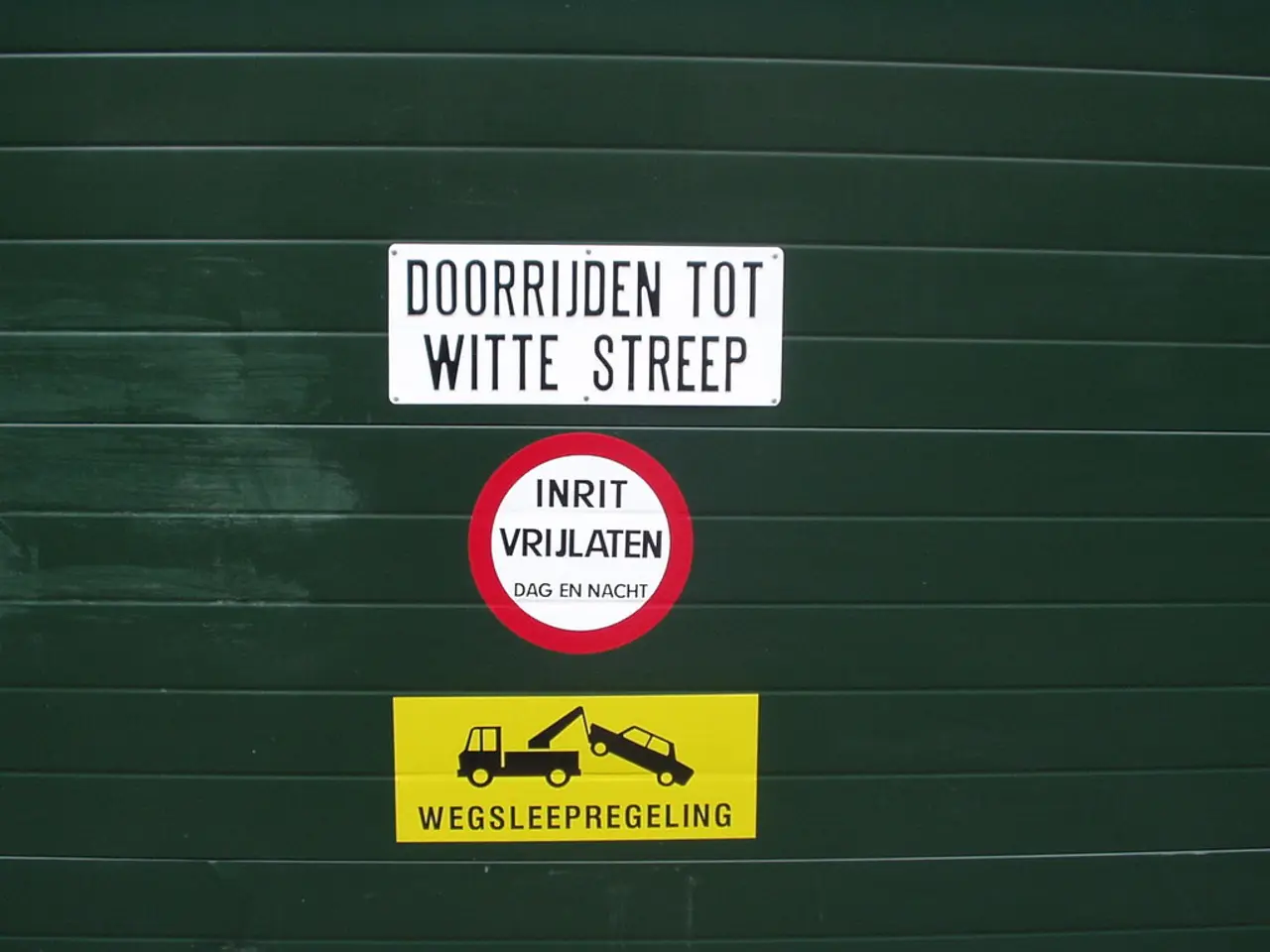 Wall Blemishes Solutions: Explore 14 Creative Wall Decor Items to Hide Unwanted Scratches and Drab...