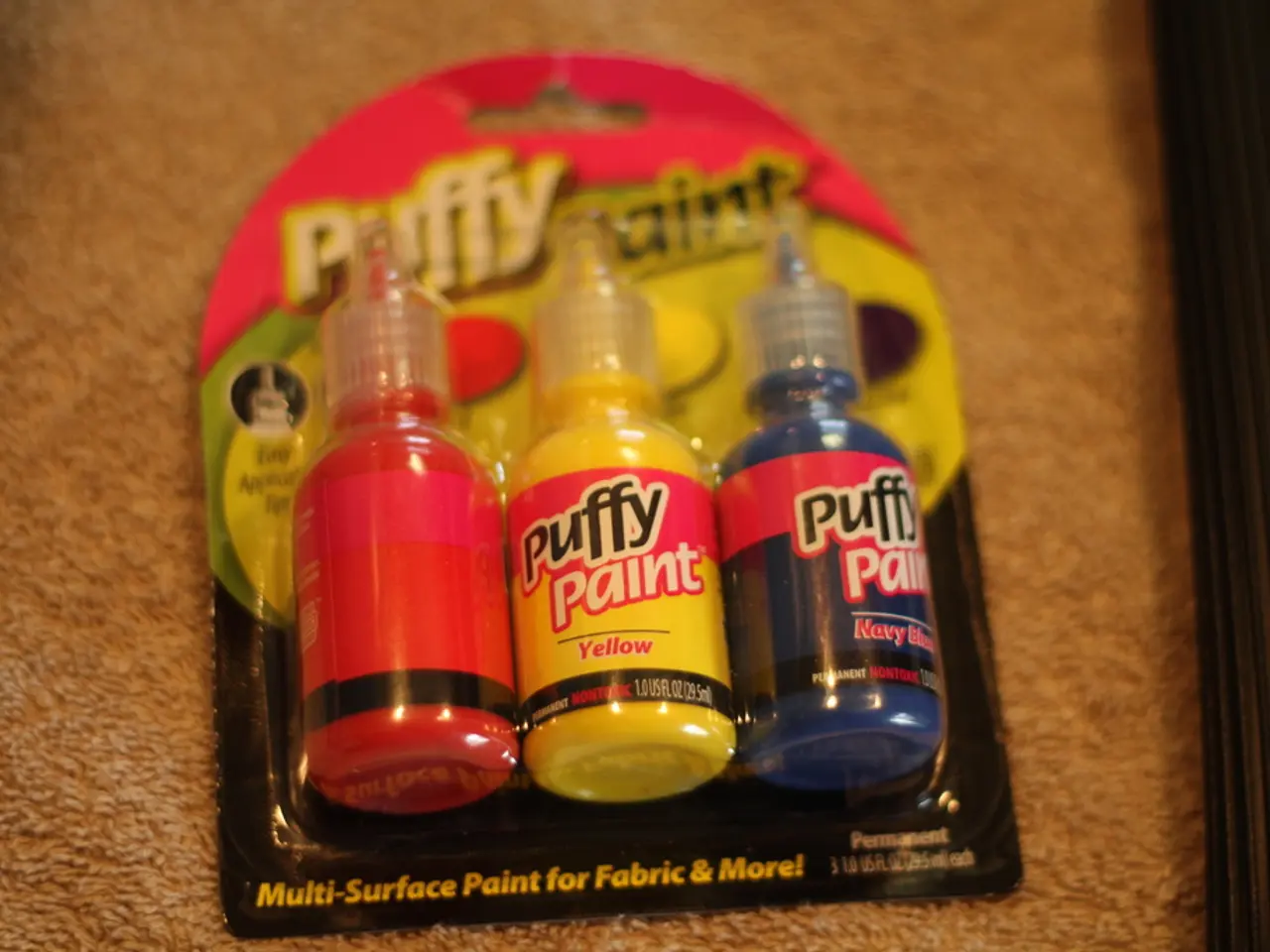 Watercolor painting tutorial for a simple autumn tree