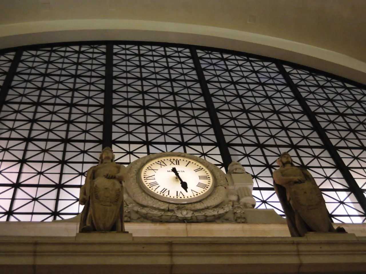 Juba Schatz quick-change table mantel clock