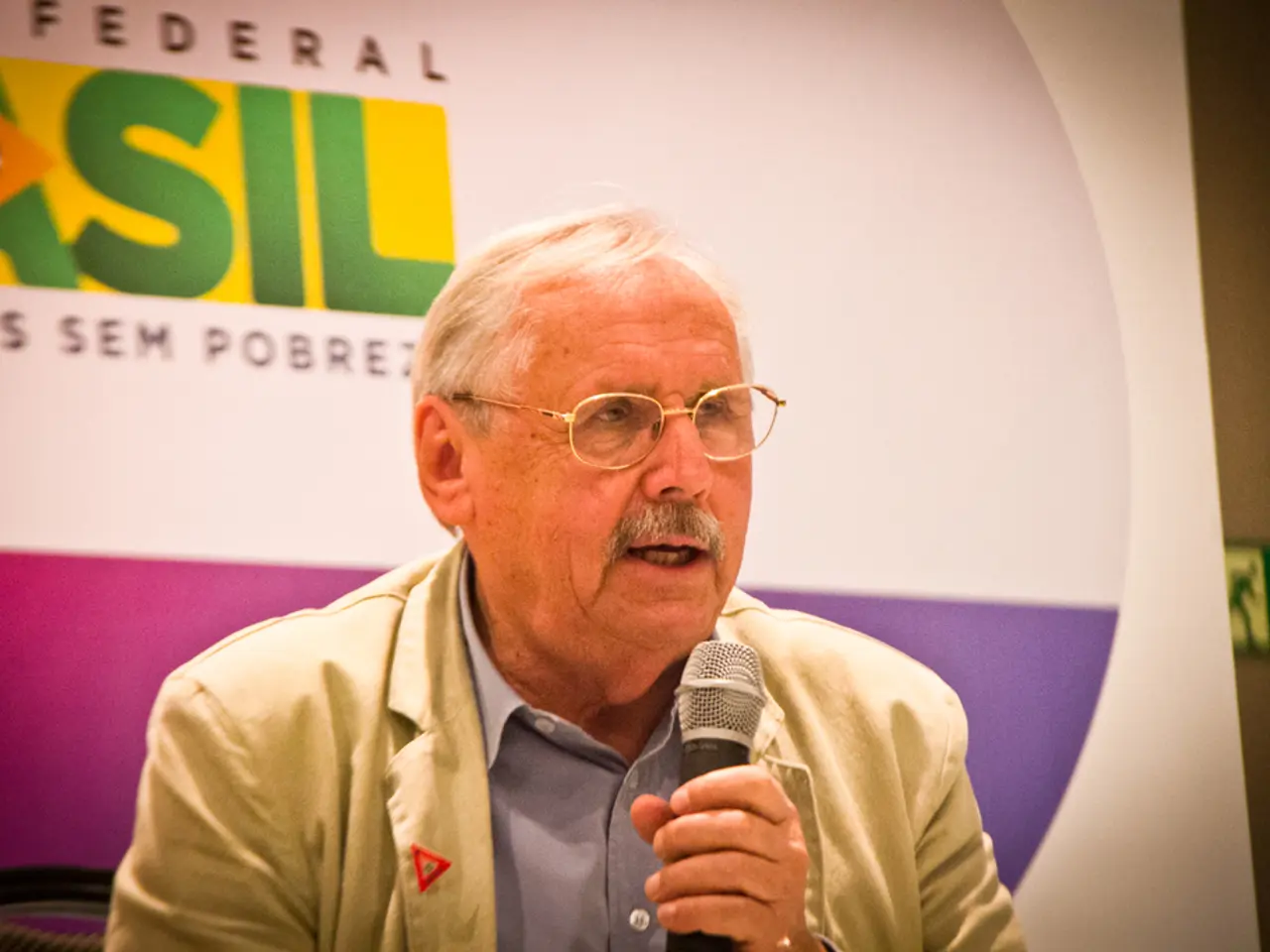 Campus Welcomes Ex-Border Agent Turned Writer for Speaking Engagement