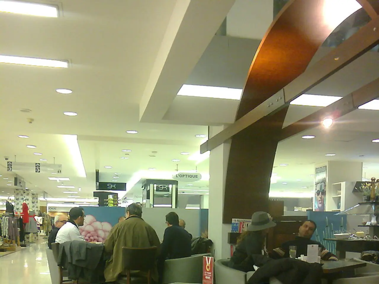 Mayor extends warm greetings to attendees at the commemoration of HEP's 30th year anniversary event