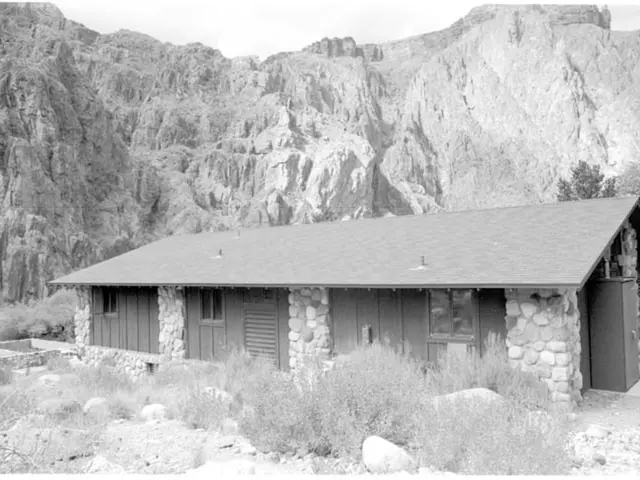 Inviting Privacy Measures Enhancement for Tourists in the Scottish Highlands