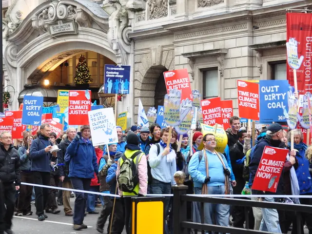 Lafayette Holiday Celebration to Feature It's a Wonderful Life on a Specified Date