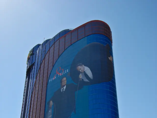 Luxurious Property Belonging to Lorna Simpson, Famed Artist, Available for Purchase at $6.5...