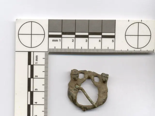 Impulse purchase of an auction clock