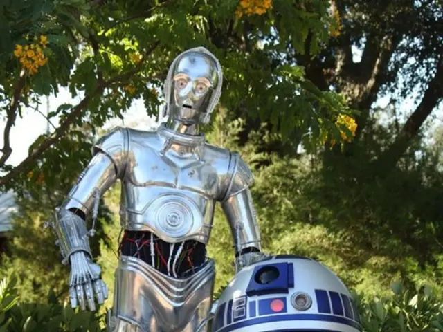 Transforming the Art of Lawn Care: AI-Driven AIRSEEKERS TRON 360° Autonomous Lawn Mower