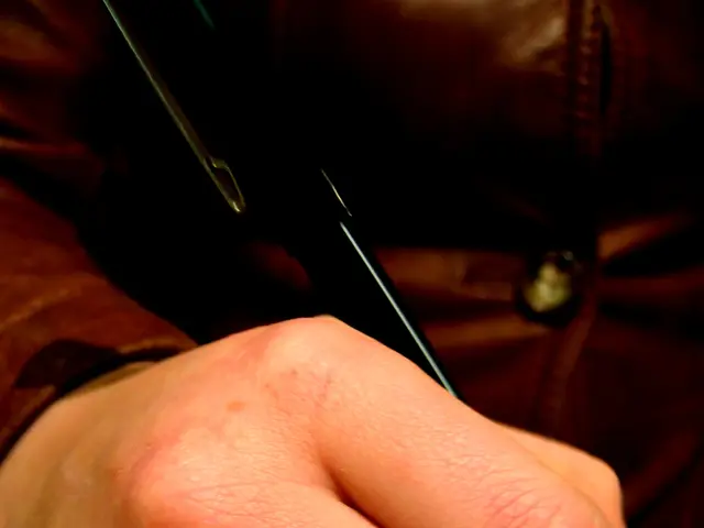 Practical Guidance for Novice Calligraphers Writing with the Left Hand: Essential Tips Revealed