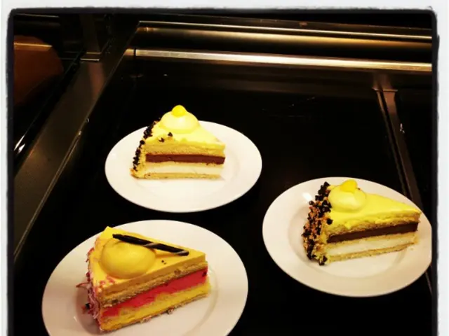 Café opens in Mainz, offering well-known pastries as their specialty