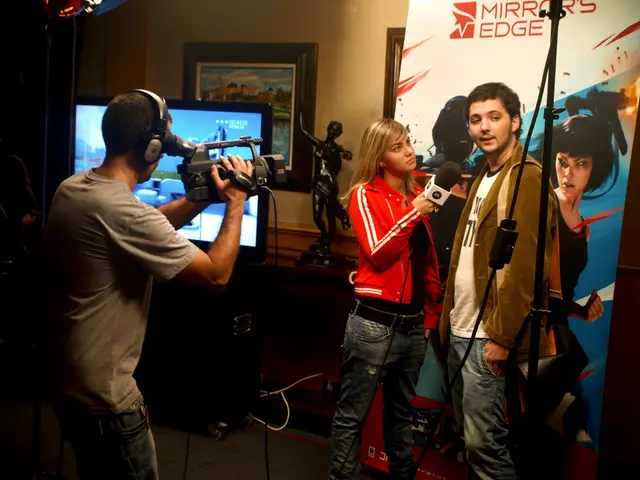 Tips for enhancing collaboration in daily work, showcased through video demonstrations