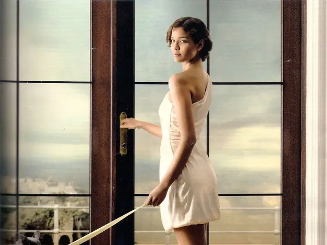 Person finds abandoned dog during property inspection and decides to take it in: "Woman discovers...