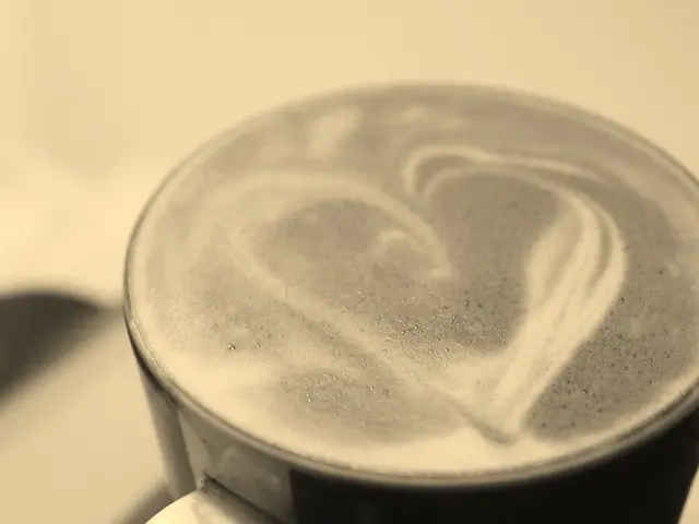 Premium Cocktail Mix: The On Holiday Cocktail Recipe - A Refined Beverage to Savor