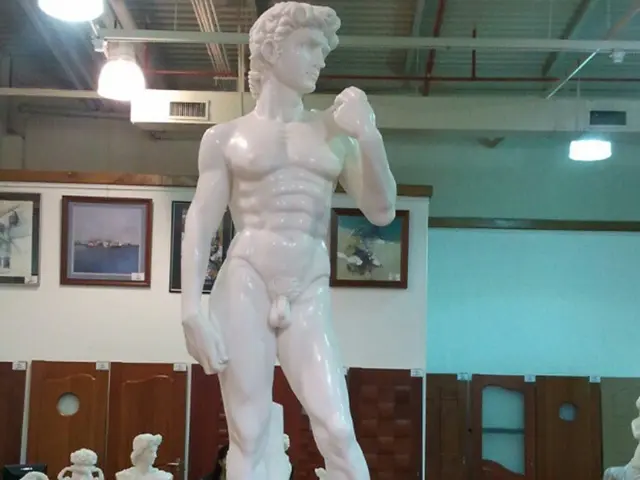 Art Hunt in Lantz's Sculpture Park, Düsseldorf-Lohausen