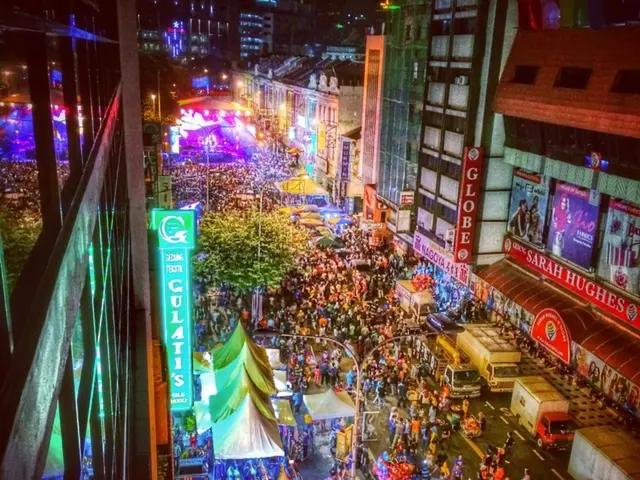 Throngs of 30,000 attend the Homecoming festivities in Spremberg