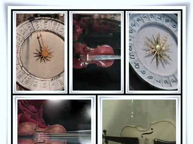 Bicycle Ride Experience: Witness Daybreak in Saint-Ouen, Accompanied by the Watchmen's Cycling...