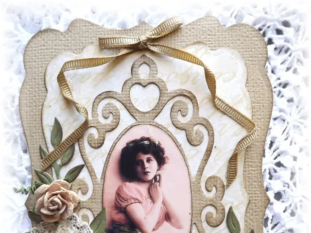 Russians aim to allocate no more than 2000 rubles for purchasing flowers or a present for a teacher