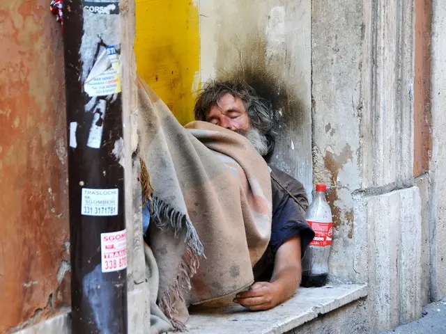 Tips for Sleeping During a Heatwave in the UK: Dos and Don'ts for a Comfortable Night's Rest