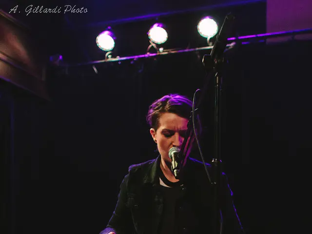 Gaming room's plush recliner currently enjoys a price drop of $120