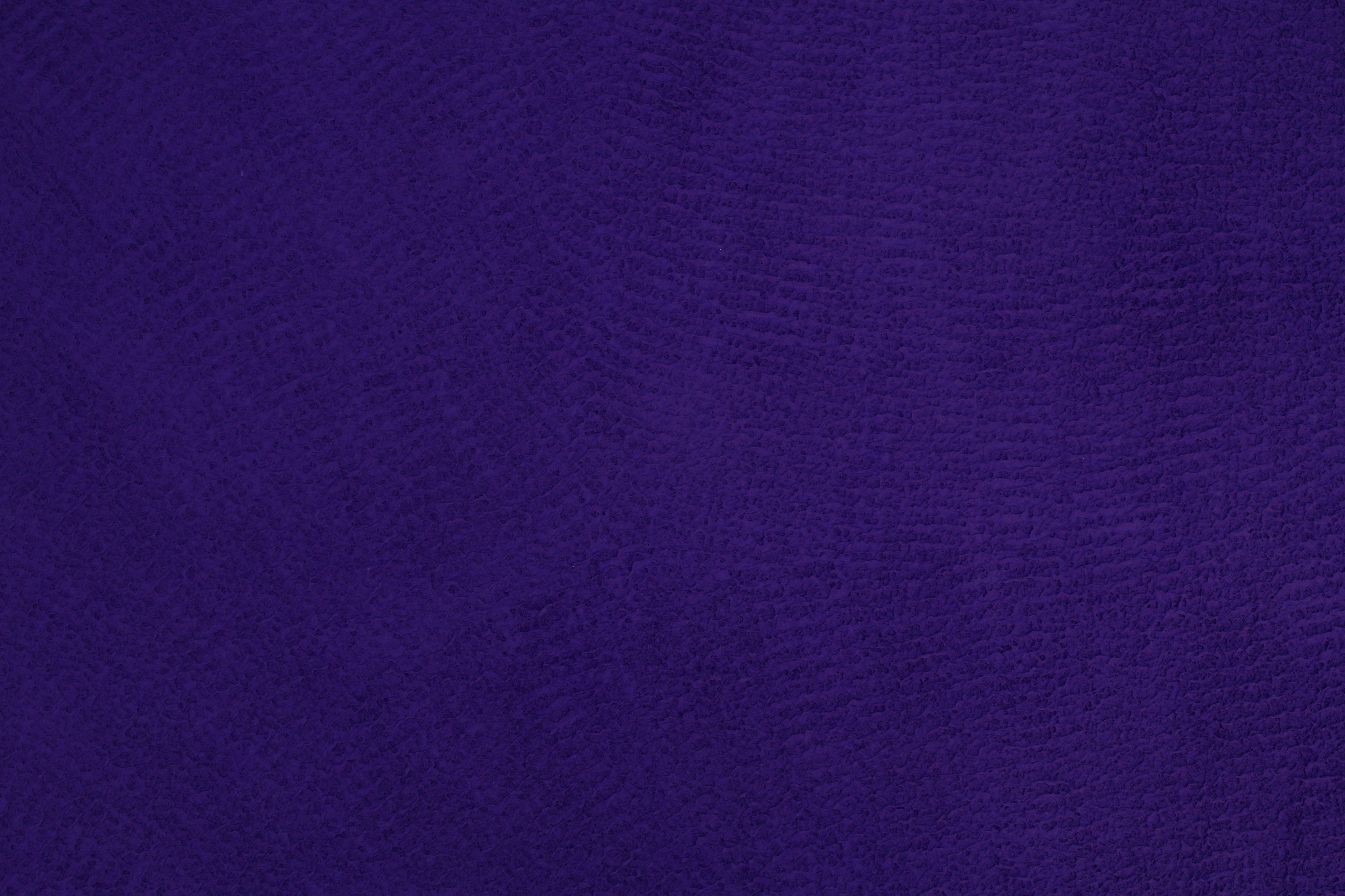 Russian Shoppers Frequently Opt for Major Retail Chains Such as 'Pyaterochka' and 'Magnit' During Their Purchases, Even Continuing This Habit at the Checkout Counters.